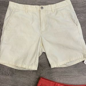 Bonobos size 33 Chino Short in cream